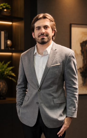 João Victor Braga Camardella — Equipe no escritório Camardella & Braga Advocacia